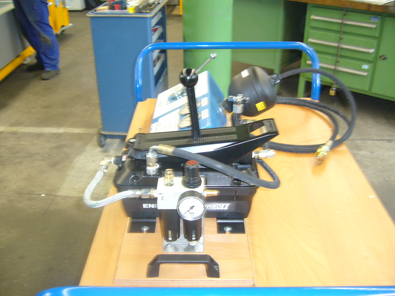 長(zhǎng)春巖石擴(kuò)孔器工廠源頭廠家